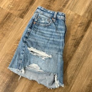 American Eagle Baggy Mom Shorts Size 4